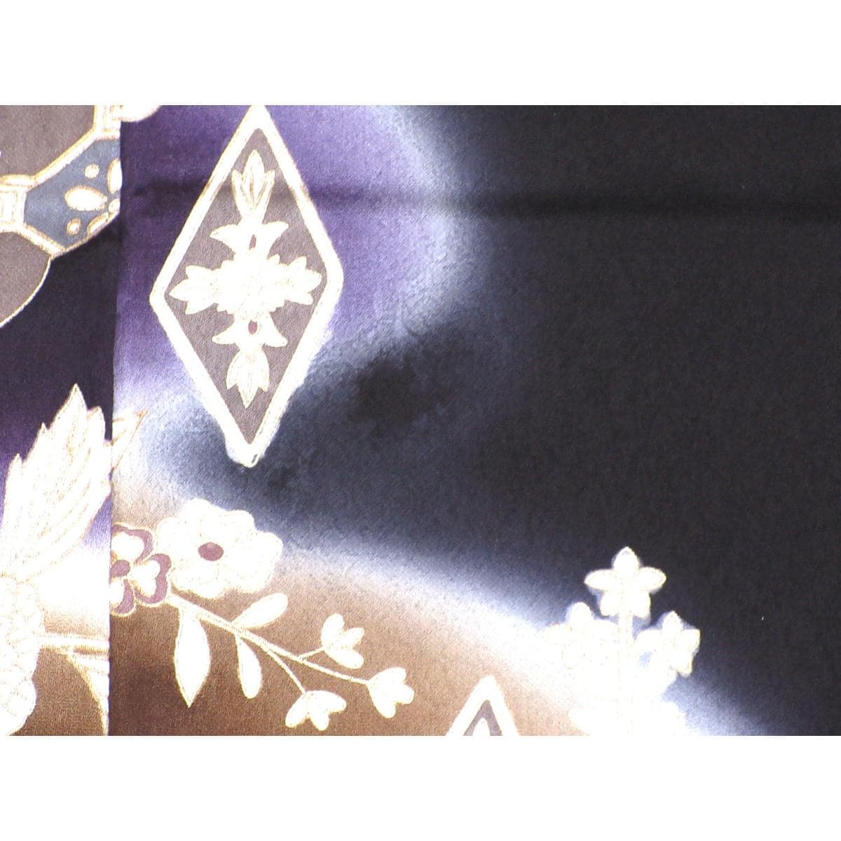 訪問着　友禅金彩加工　刺繍入りボカシ染