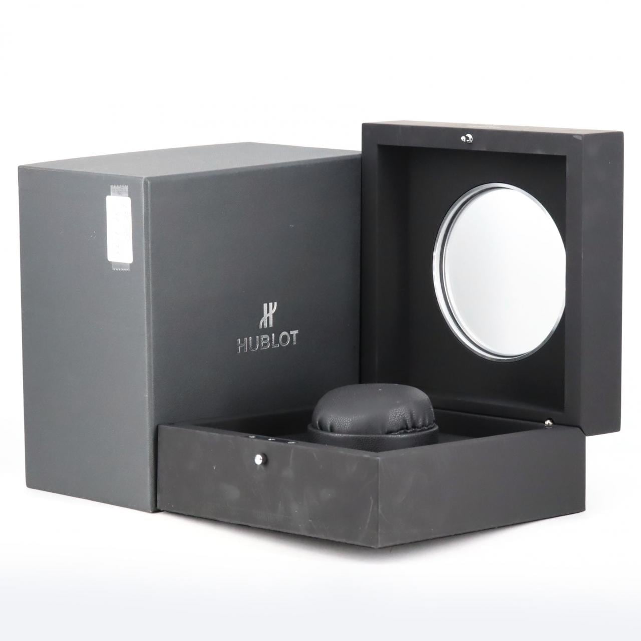 ウブロ クラシックフュージョンチタニウムブルー 581.NX.7170.LR TI クォーツ