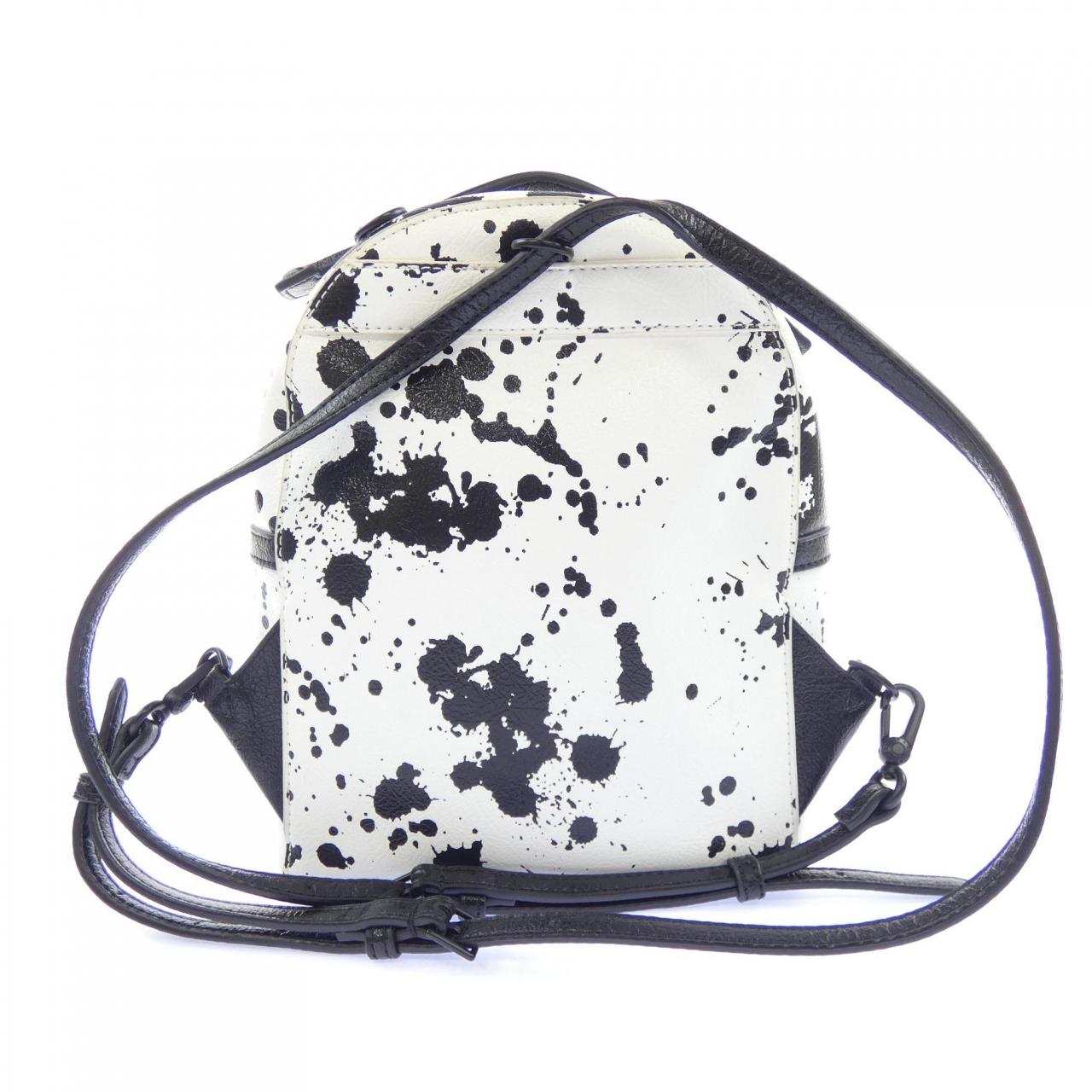 チャールズアンドキース CHARLES&KEITH BACKPACK