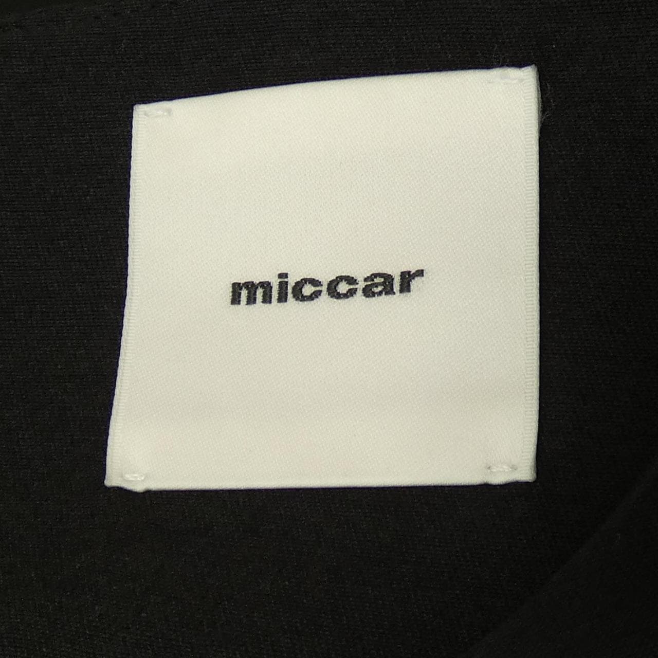 MICOAR Tops