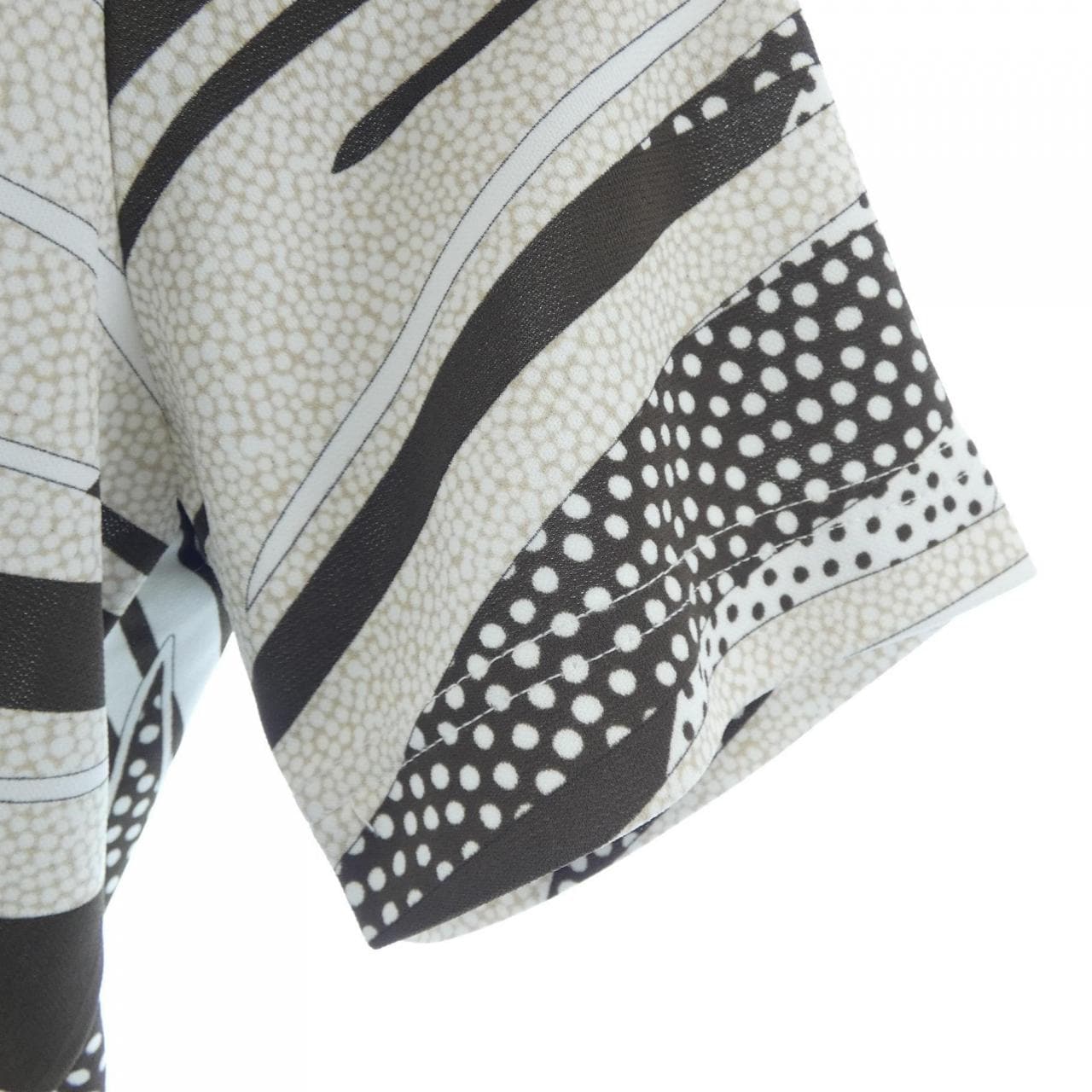 レオナールスポーツ LEONARD SPORT トップス