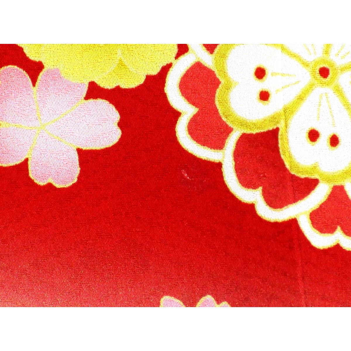 振袖　友禅加工刺繍入り　ボカシ染