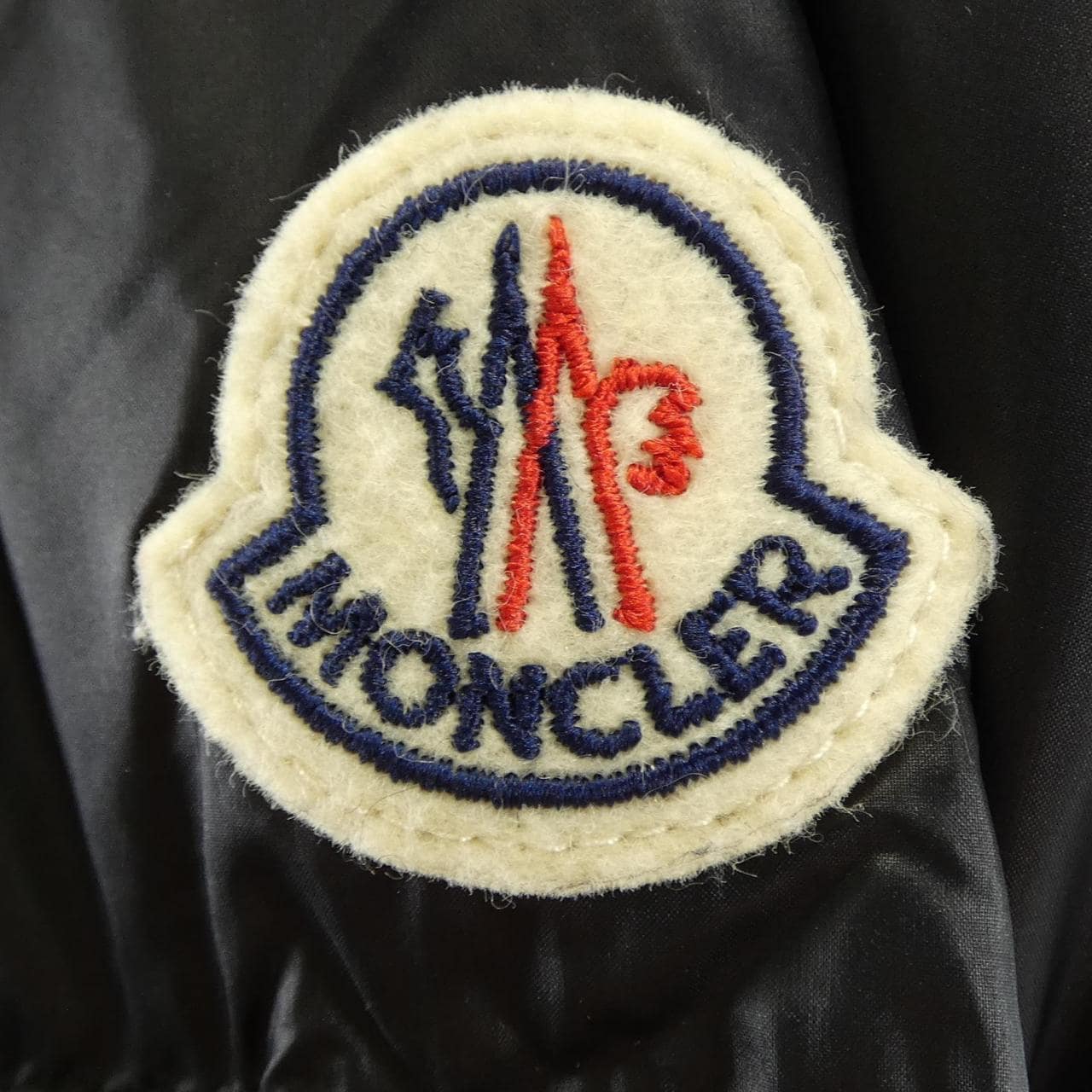モンクレール MONCLER COCHEVIS ダウンジャケット