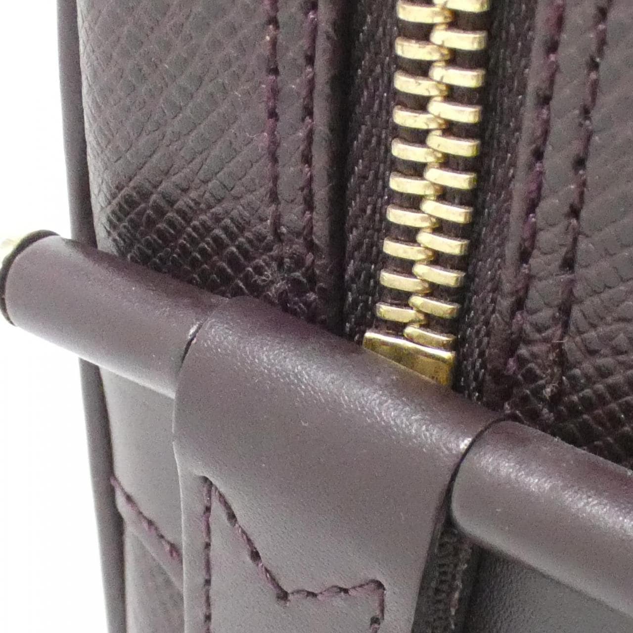 ルイヴィトン タイガ カルガ M30816 セカンドバッグ