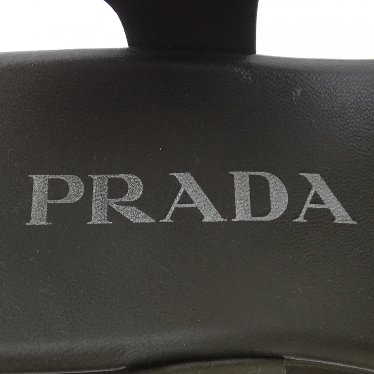 プラダ PRADA トライアングルロゴ モノリス 1X853M フォームラバー サンダル