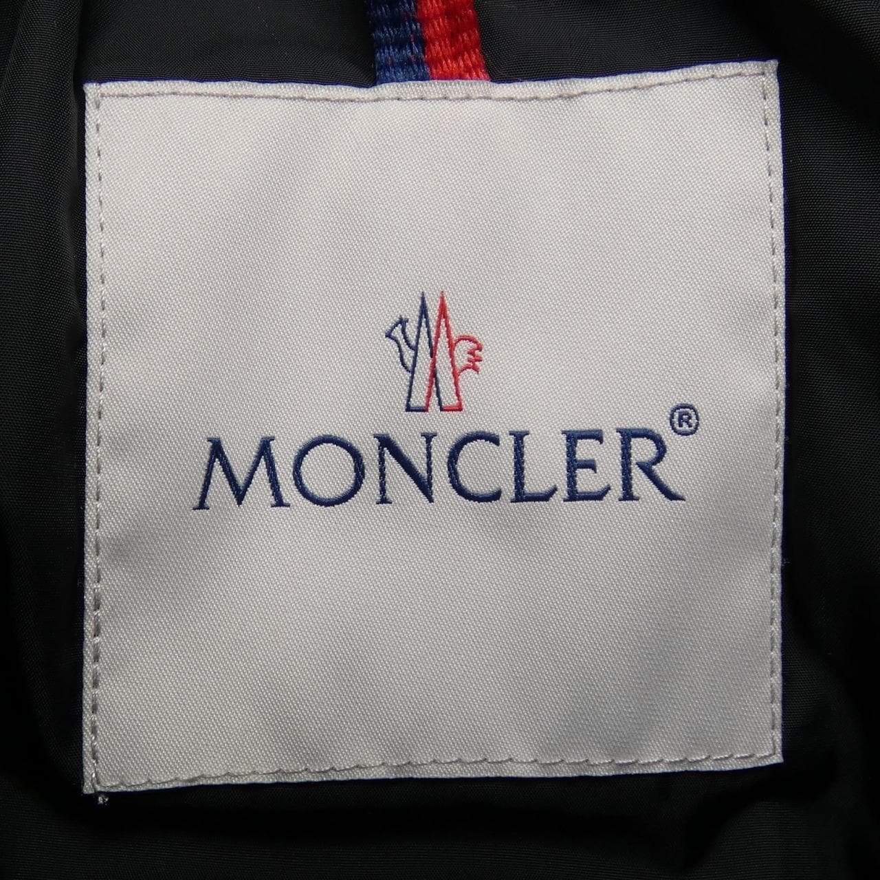 モンクレール MONCLER ダウンジャケット