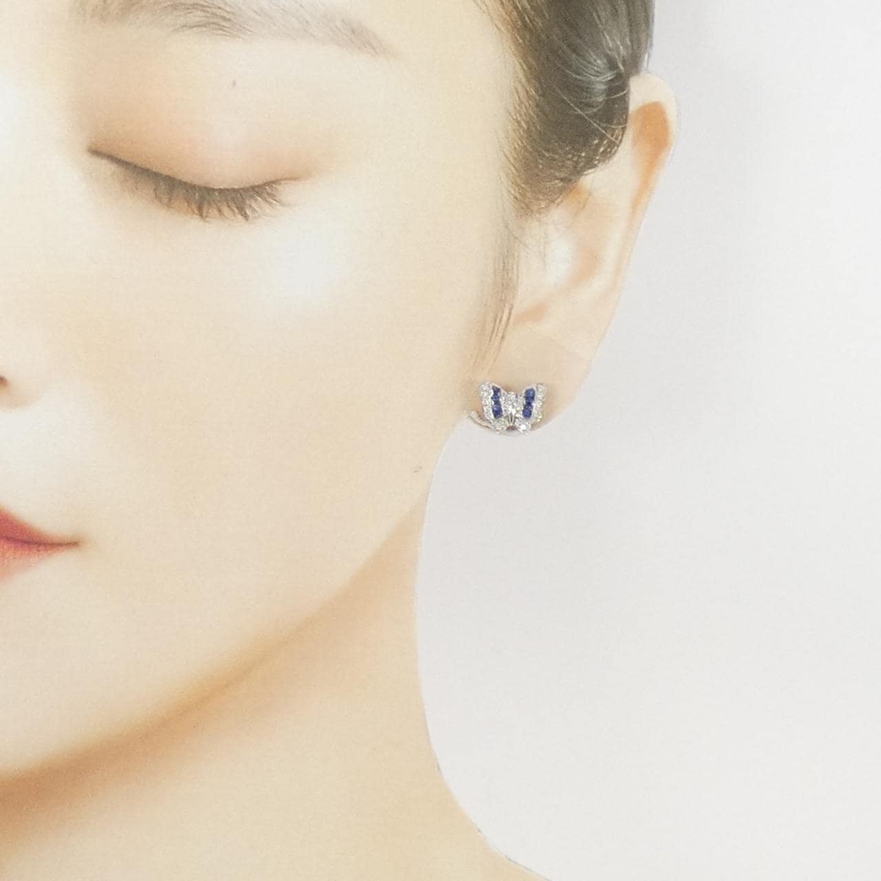 K18WG Butterfly Sapphire Earrings