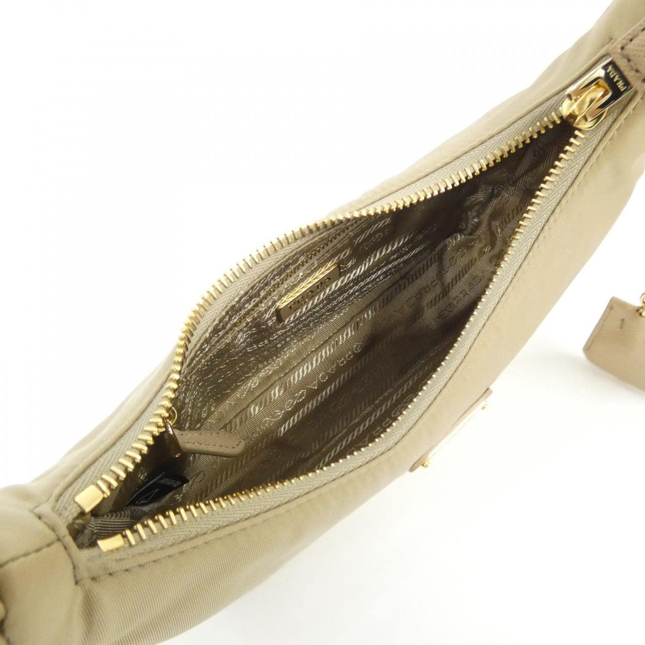 【新品】プラダ 1N204P バッグ