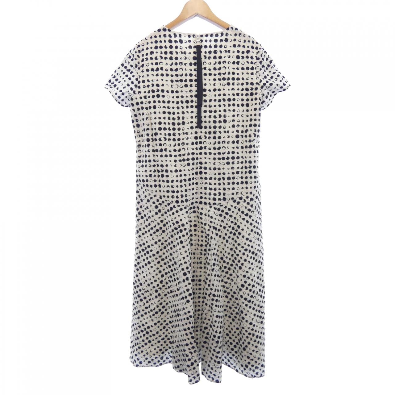 レリアン LEILIAN TT21-10309 ワンピース