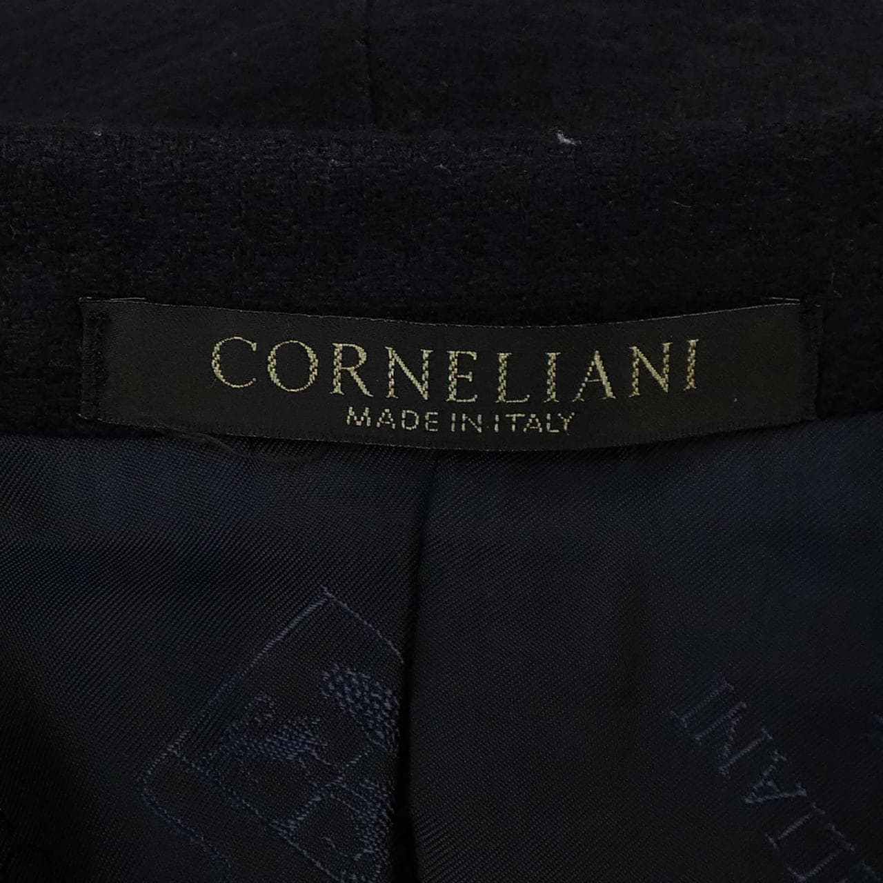 コルネリアーニ Corneliani スーツ