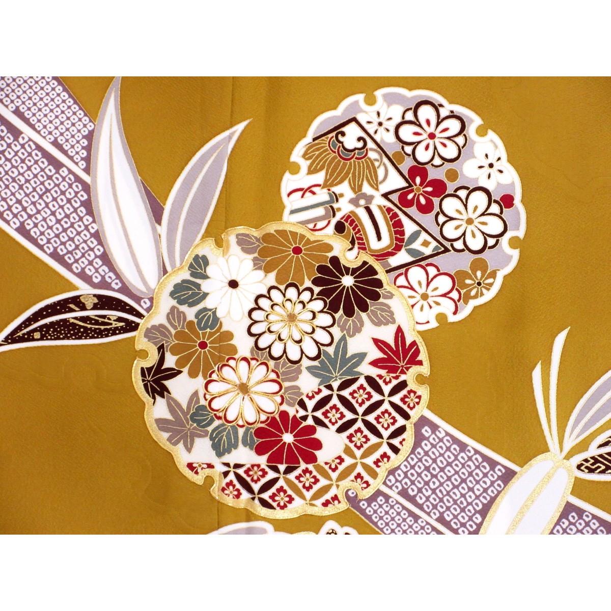 振袖　友禅金彩加工　刺繍入り