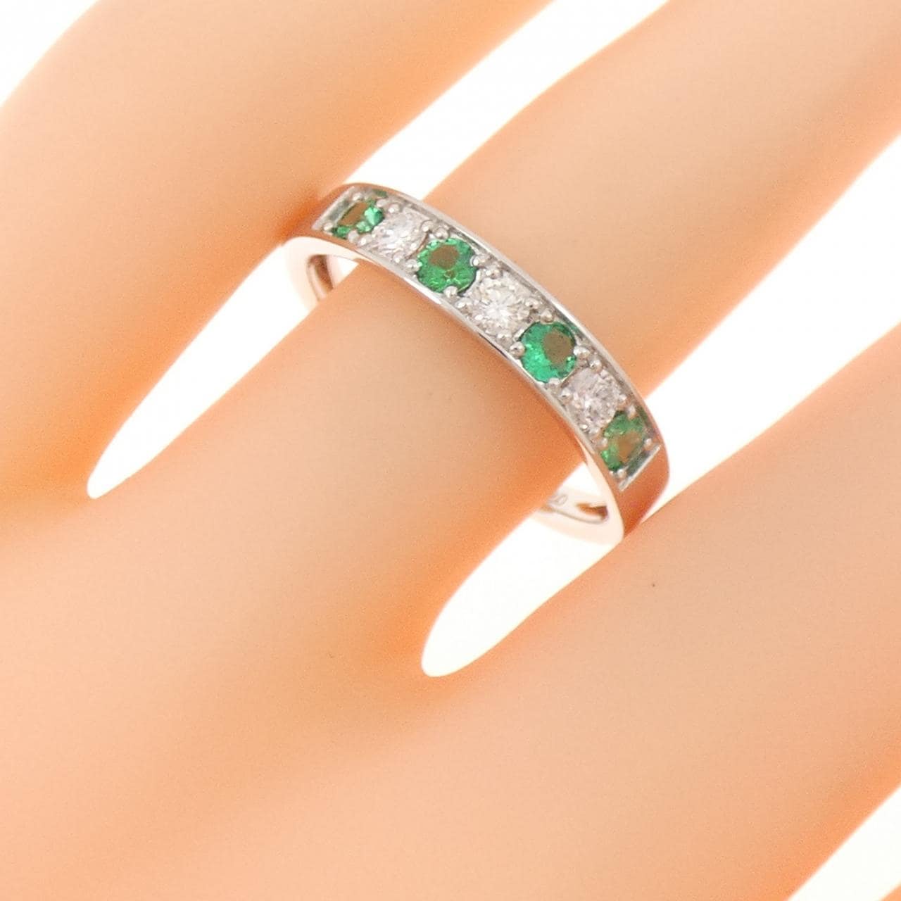 PT950 エメラルド リング 0.24CT