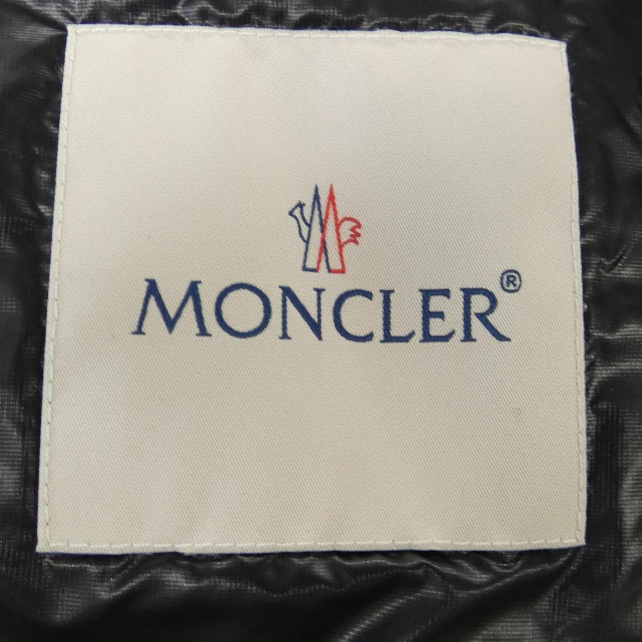 モンクレール MONCLER ダウンジャケット