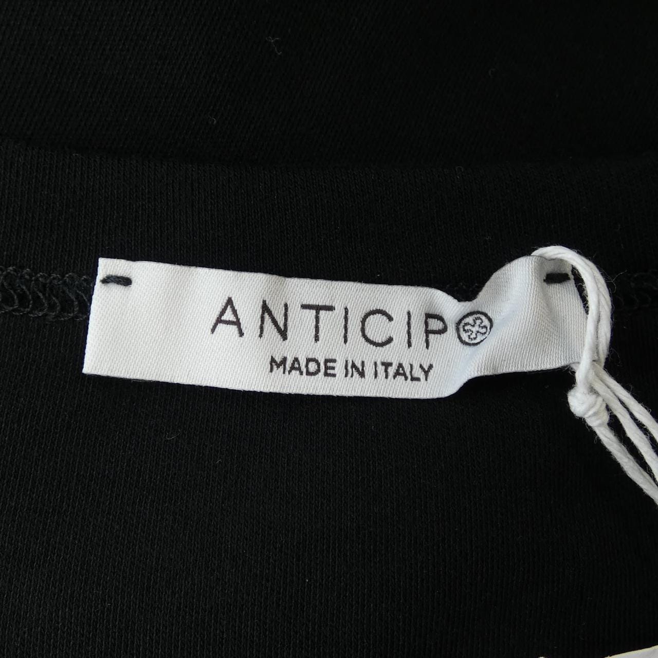 アンティーチポ ANTICIPO Tシャツ