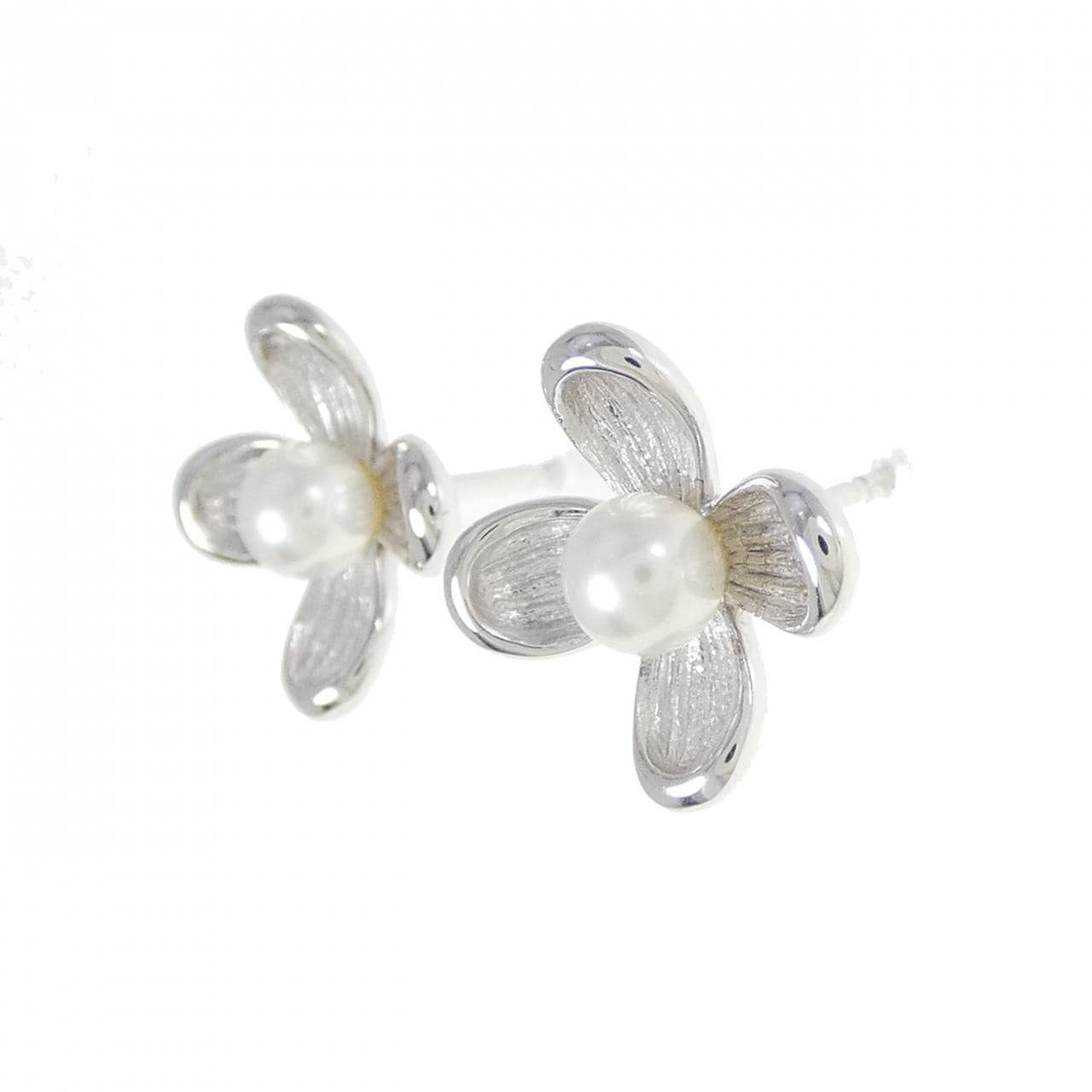 MIKIMOTO Akoya pearl earrings 4.2mm