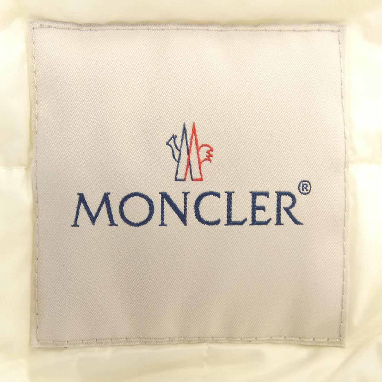 モンクレール MONCLER ダウンジャケット