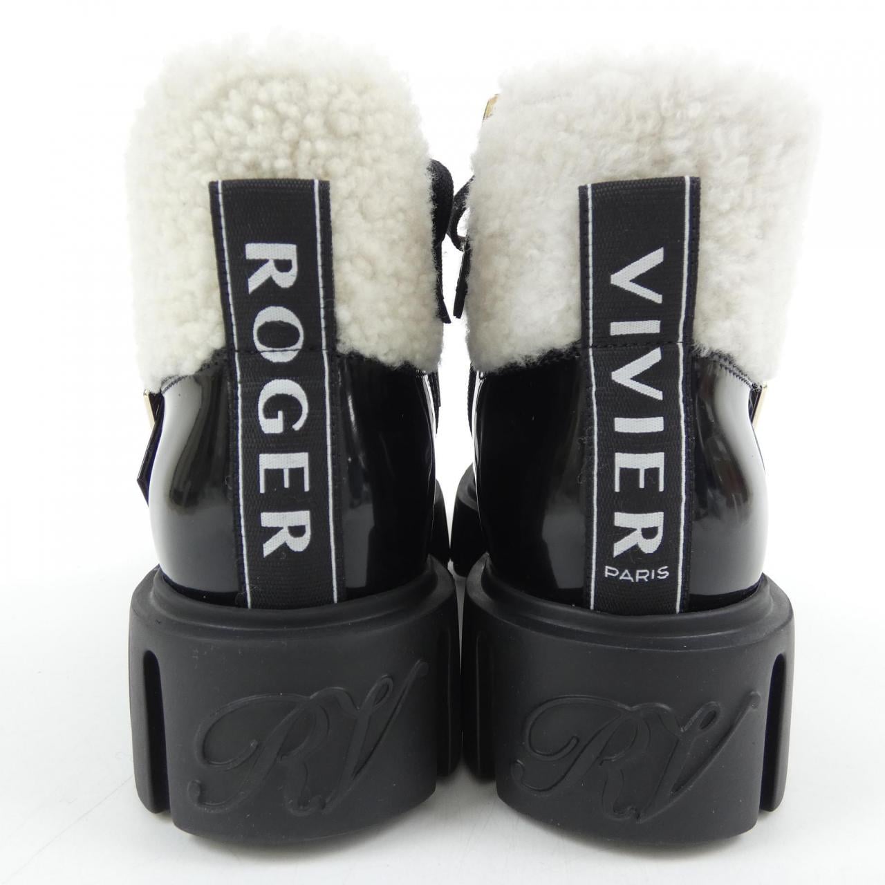 ロジェヴィヴィエ ROGER VIVIER ブーツ