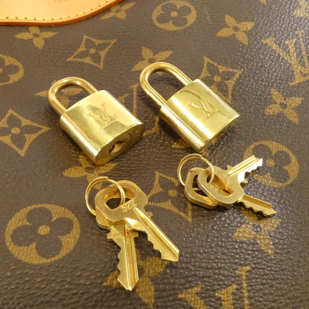 ルイヴィトン モノグラム エヴァシオン M41443 バッグ