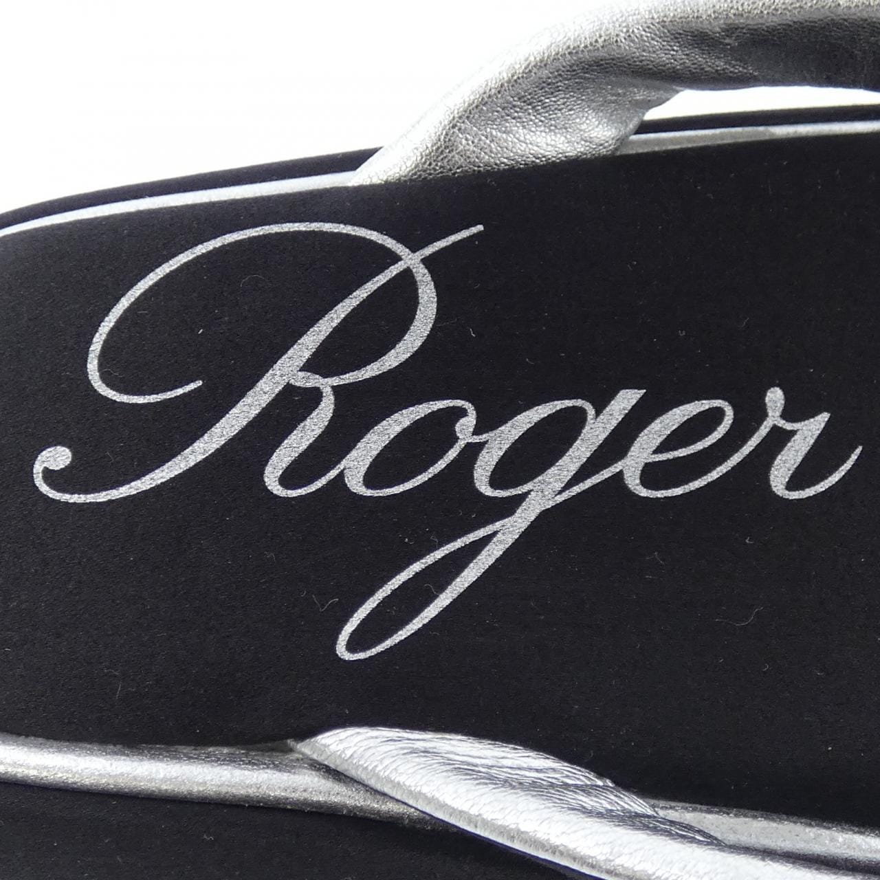 ロジェヴィヴィエ ROGER VIVIER サンダル