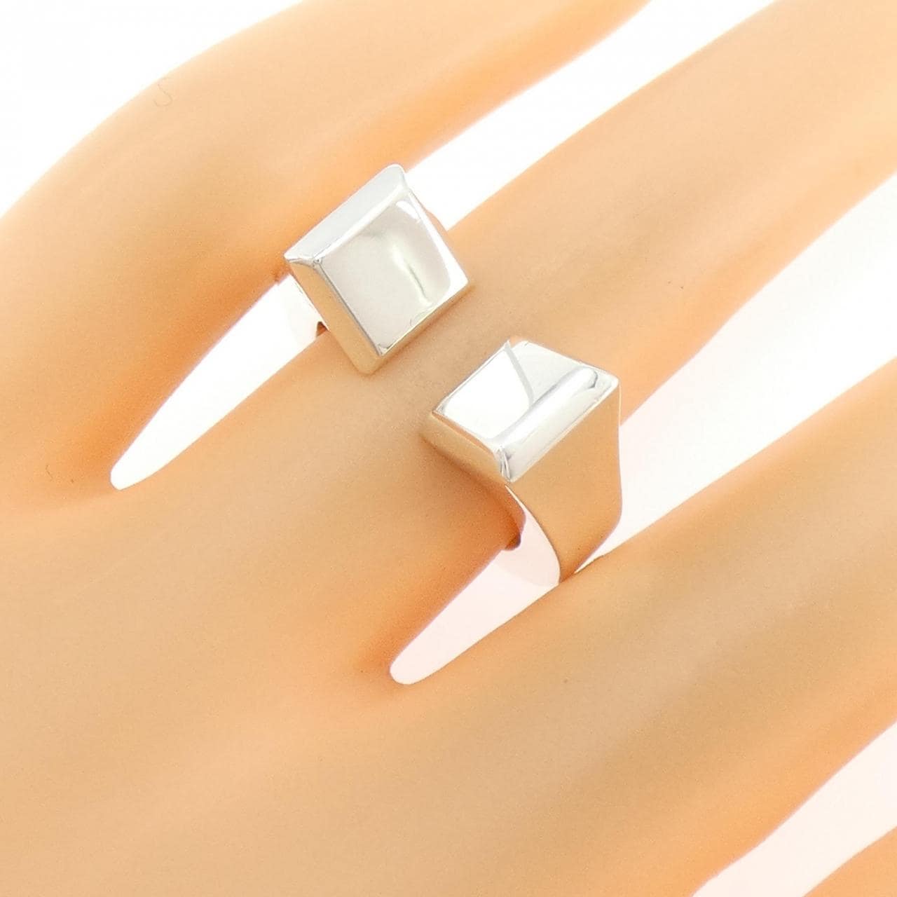 エルメス クルード フォルジュ リング