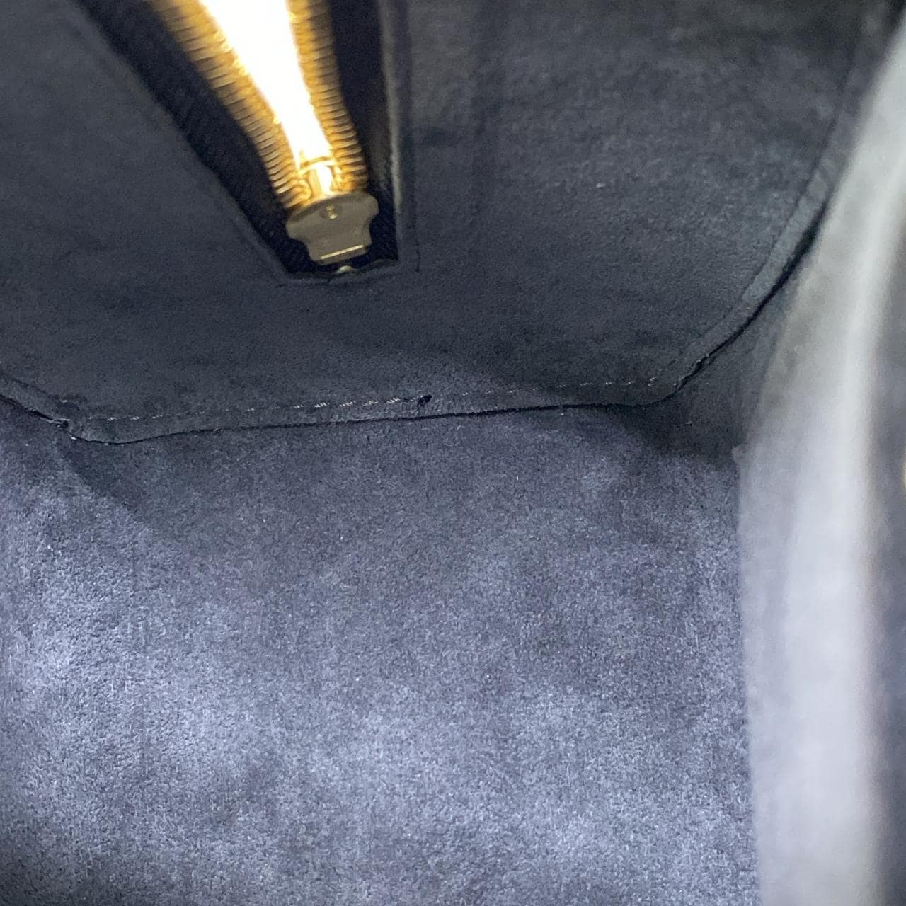 ルイヴィトン エピ ポンヌフ M52052 バッグ