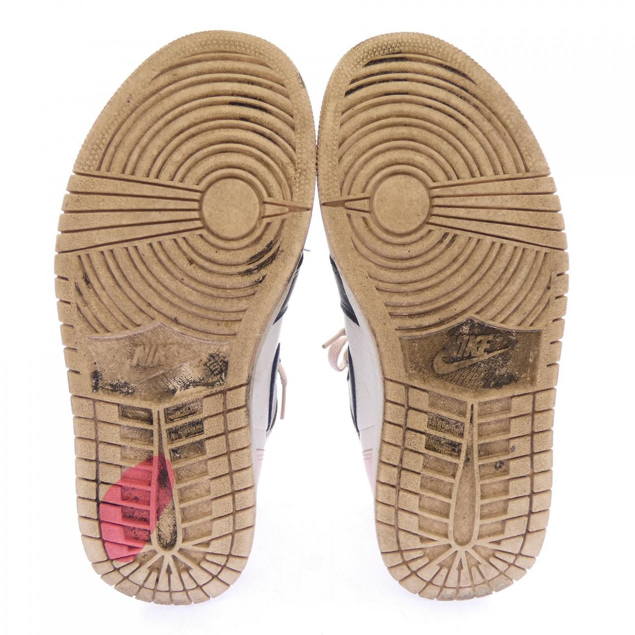 ナイキ NIKE DD9335-641 スニーカー