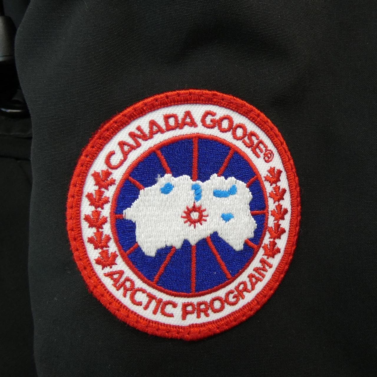 カナダグース CANADA GOOSE ダウンジャケット