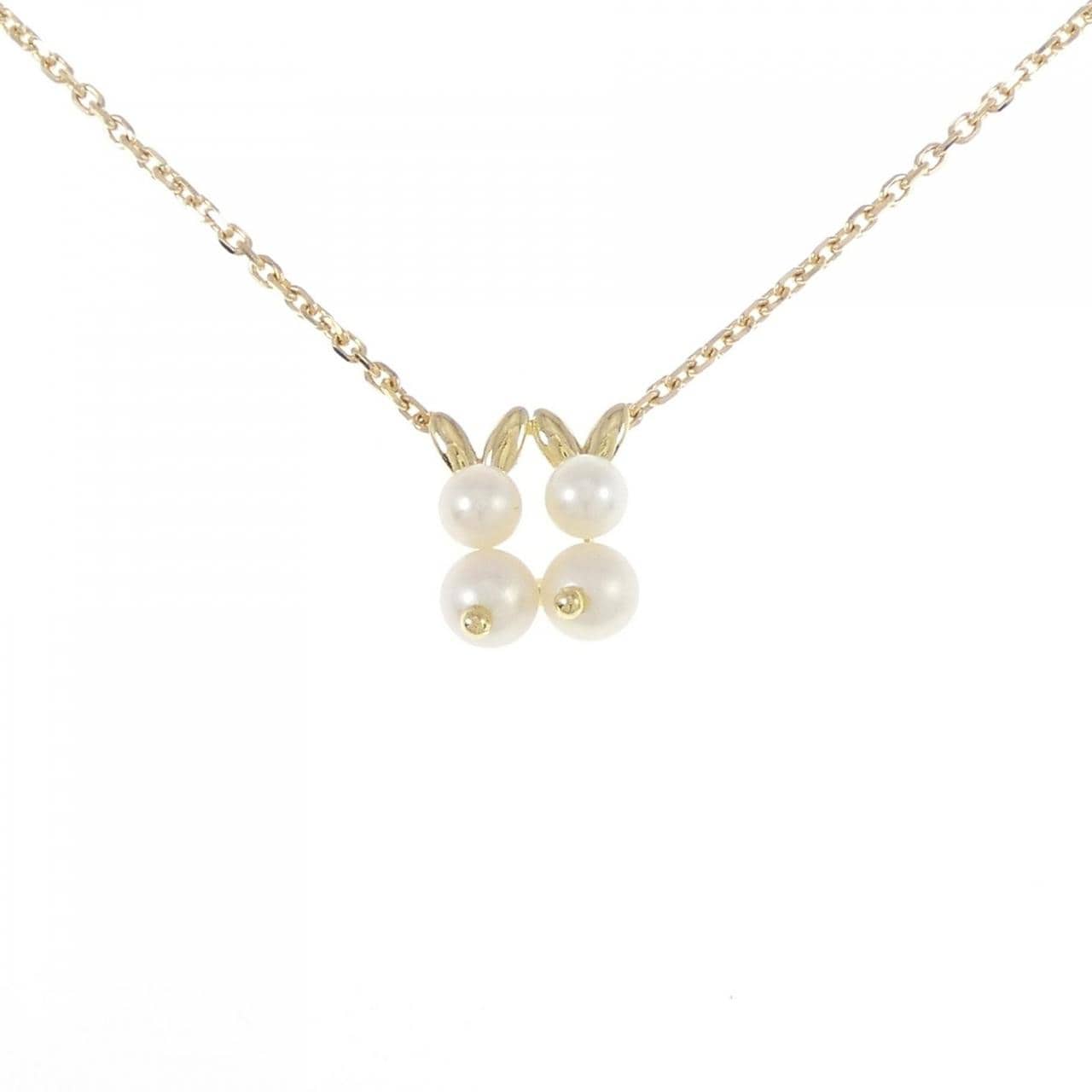 Van Cleef & Arpels Akoya pearl necklace