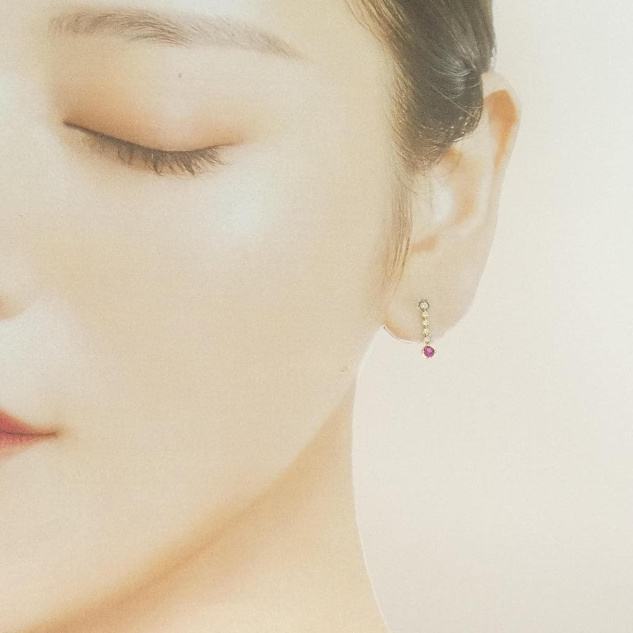 リラ ルビー ピアス