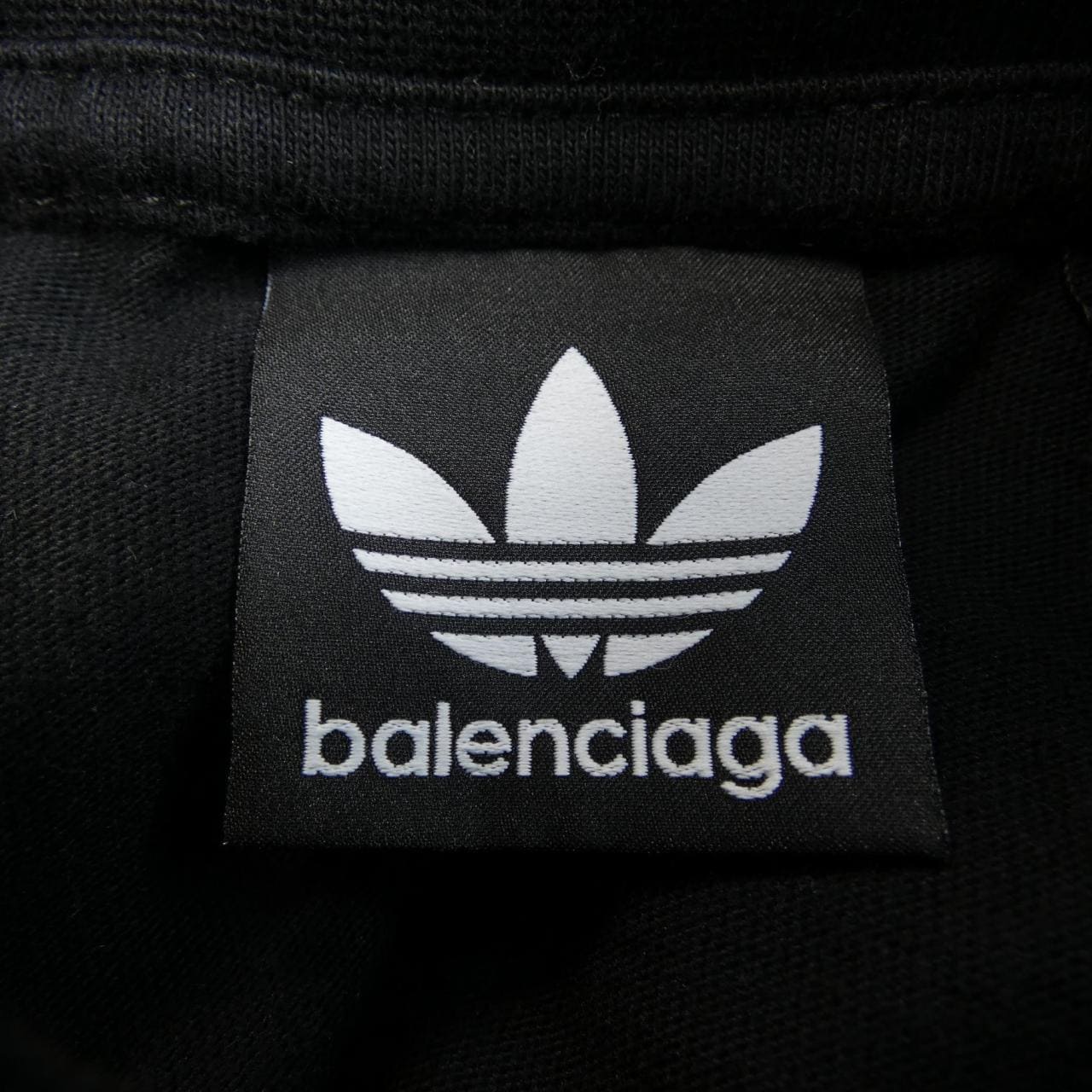 バレンシアガ BALENCIAGA ADIDAS 723976 TNVN8 Tシャツ