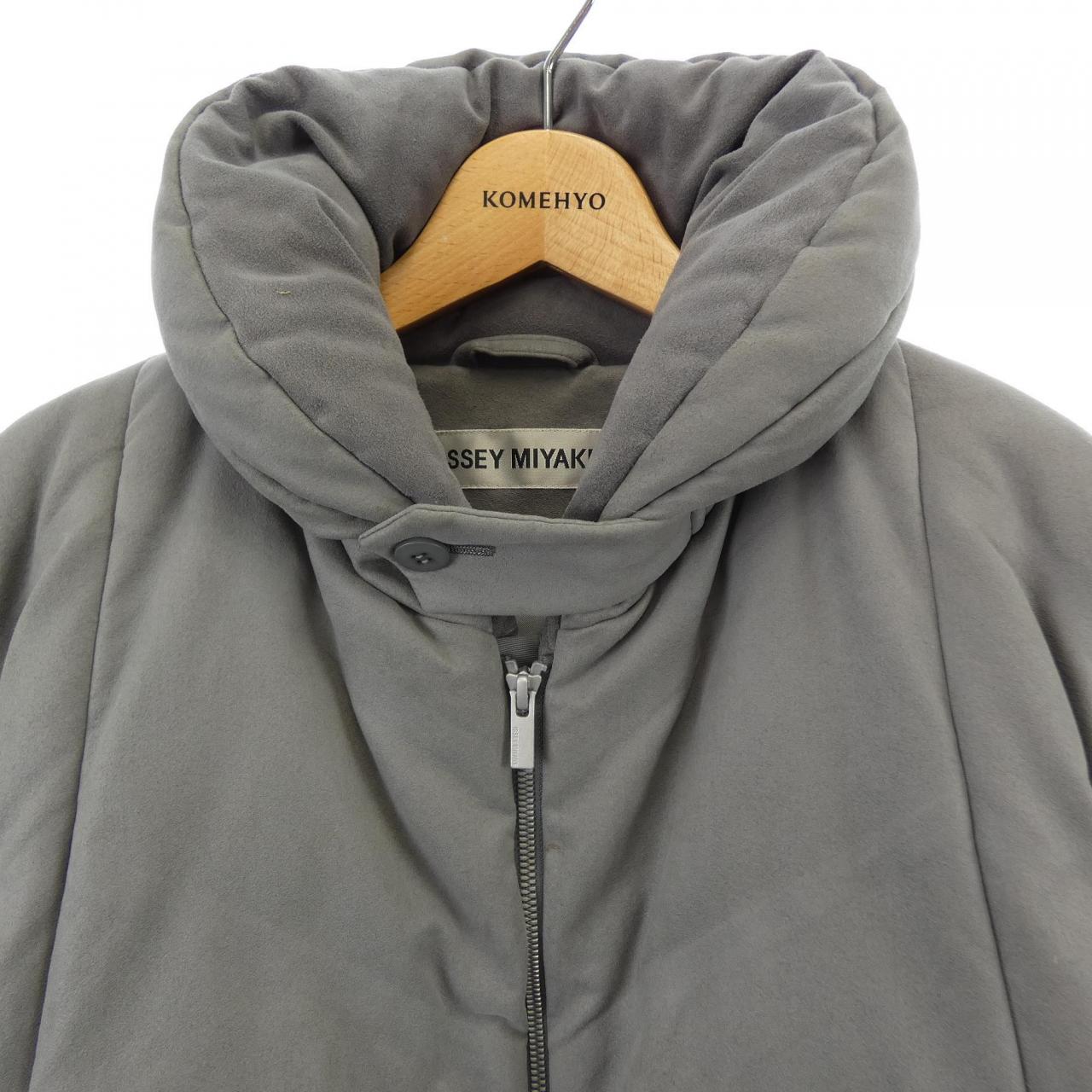 イッセイミヤケ ISSEY MIYAKE IM64FA503 ダウンジャケット