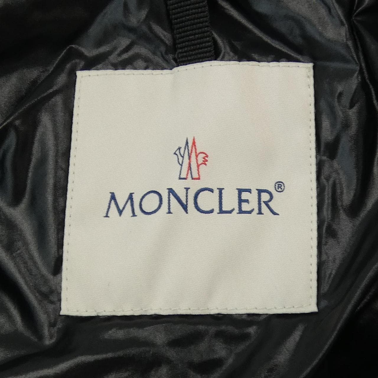 モンクレール MONCLER ダウンジャケット