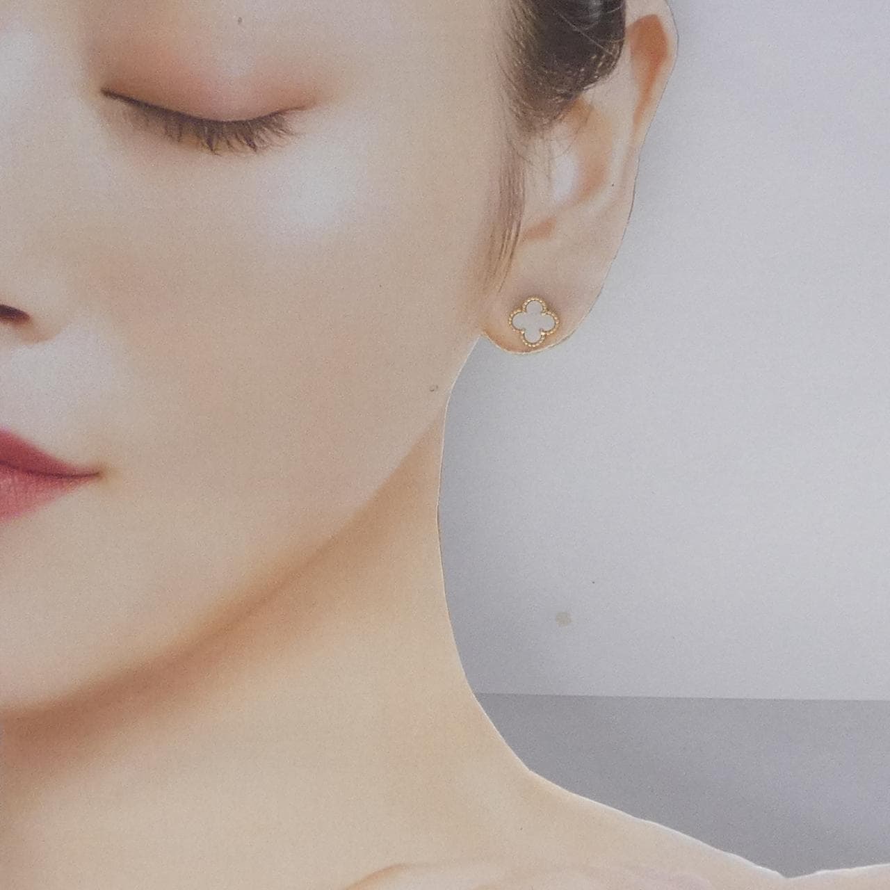 ヴァンクリーフ&アーペル スウィートアルハンブラ ピアス