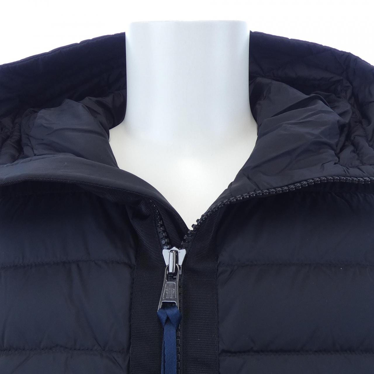 【新品】モンクレール MONCLER K20919B50800 ダウンジャケット