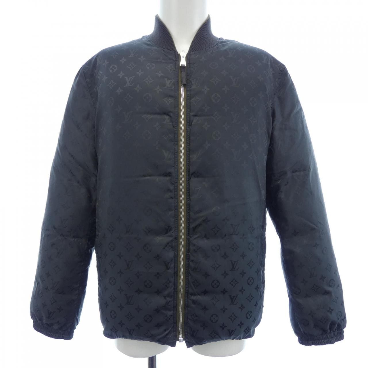 ルイヴィトン LOUIS VUITTON HFB47WGHK ダウンジャケット
