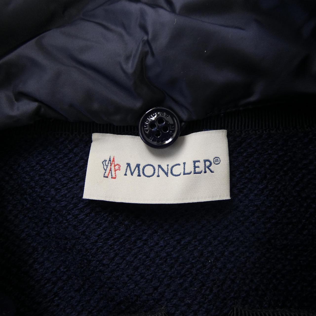 モンクレール MONCLER ダウンジャケット