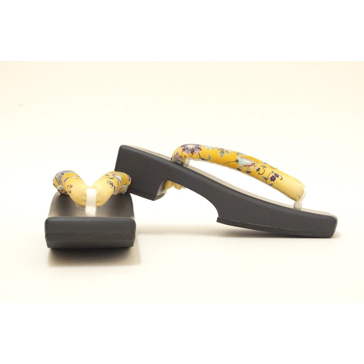 【新品】女下駄　【岡重】Ｆサイズ