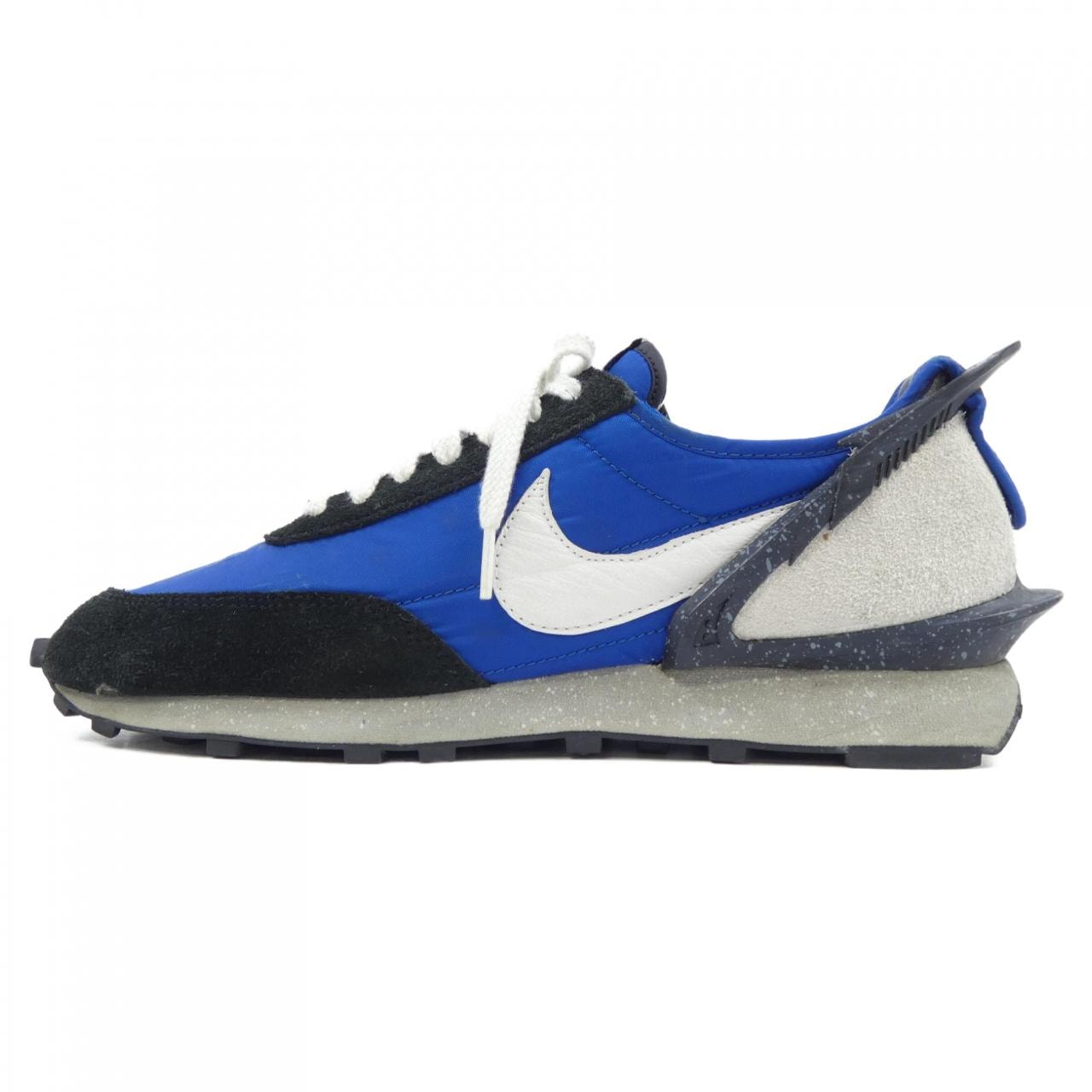 ナイキ NIKE スニーカー