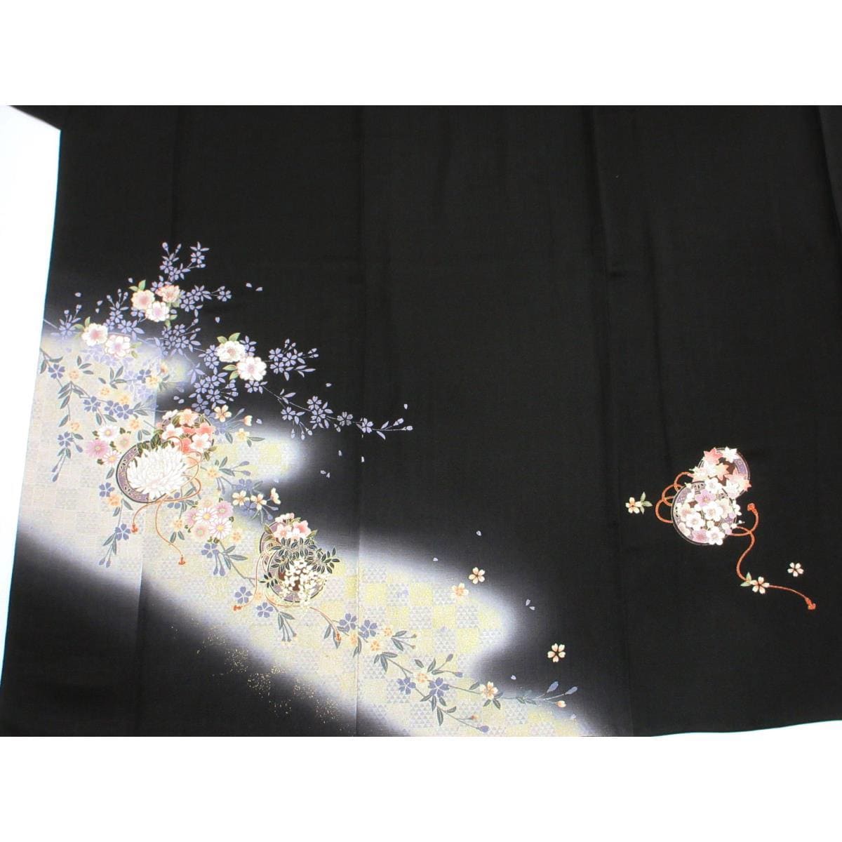 訪問着　友禅金彩加工　刺繍入り　身幅Ｌ寸