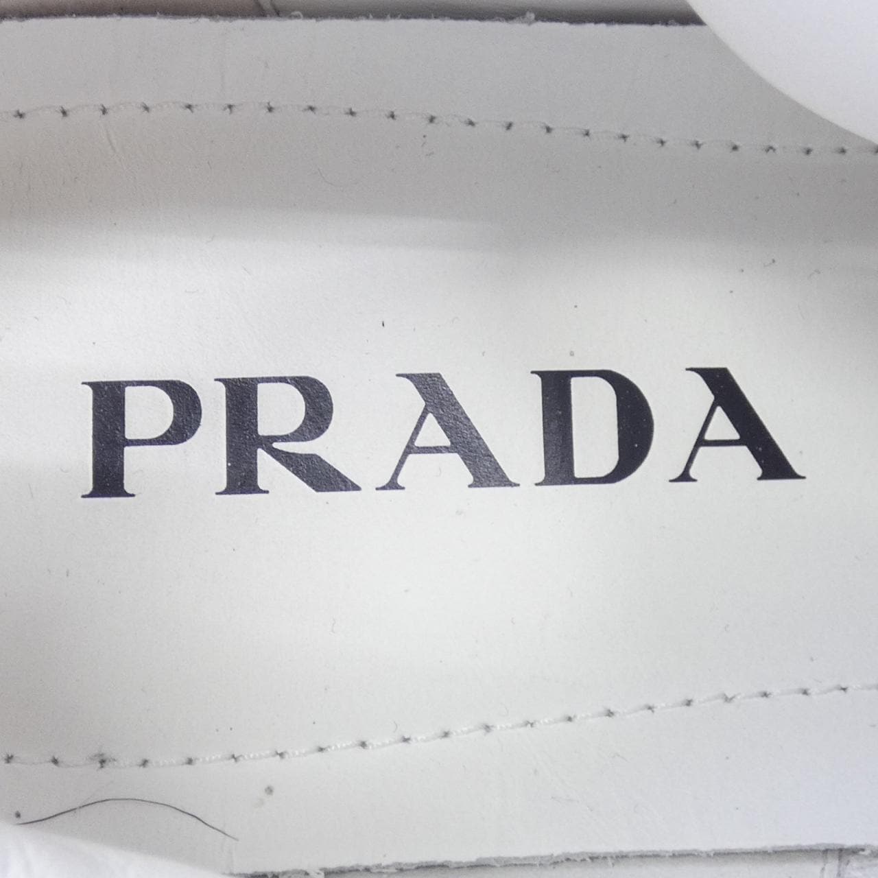 プラダ PRADA ダウンタウン トライアングルロゴ 2EE364 スニーカー