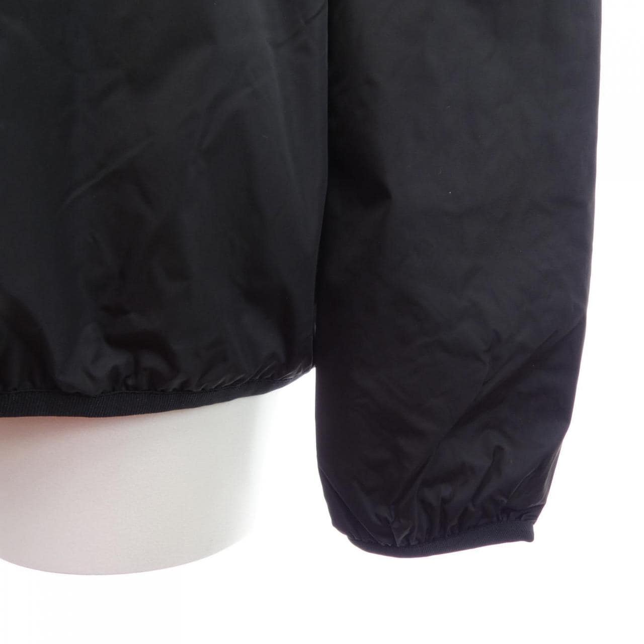 モンクレール MONCLER VIVE ブルゾン