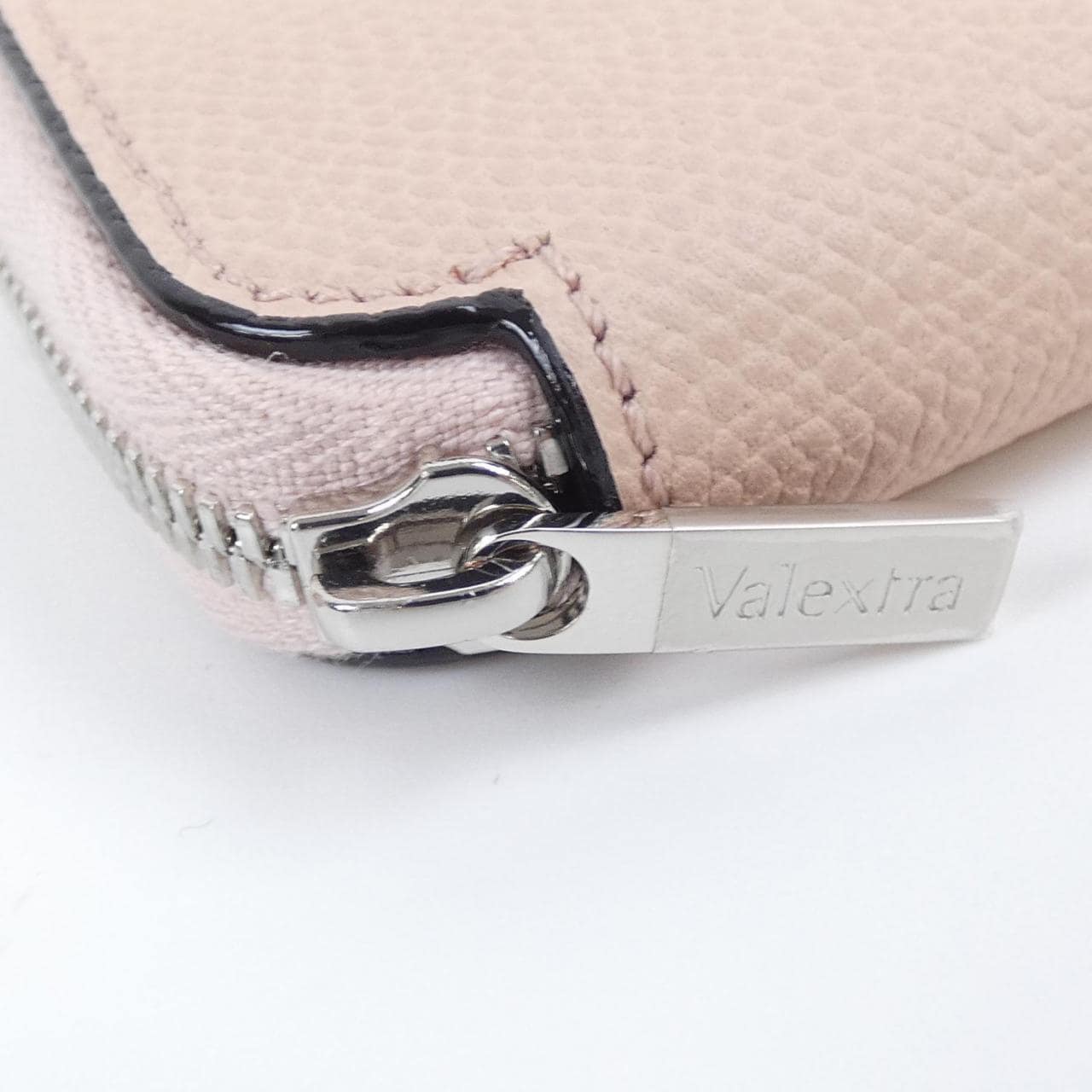 ヴァレクストラ VALEXTRA ジップアラウンドカードフォルダ SGZA0010028LRLCC99 CARD CASE