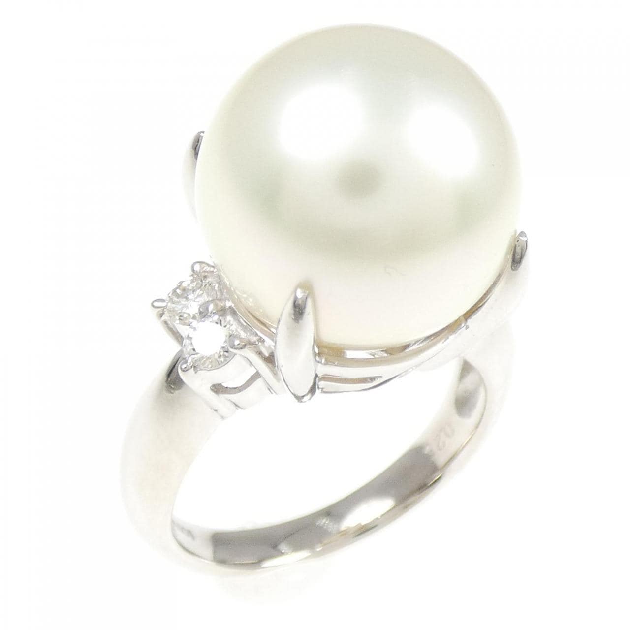 PT White Butterfly Pearl Ring 13.5mm