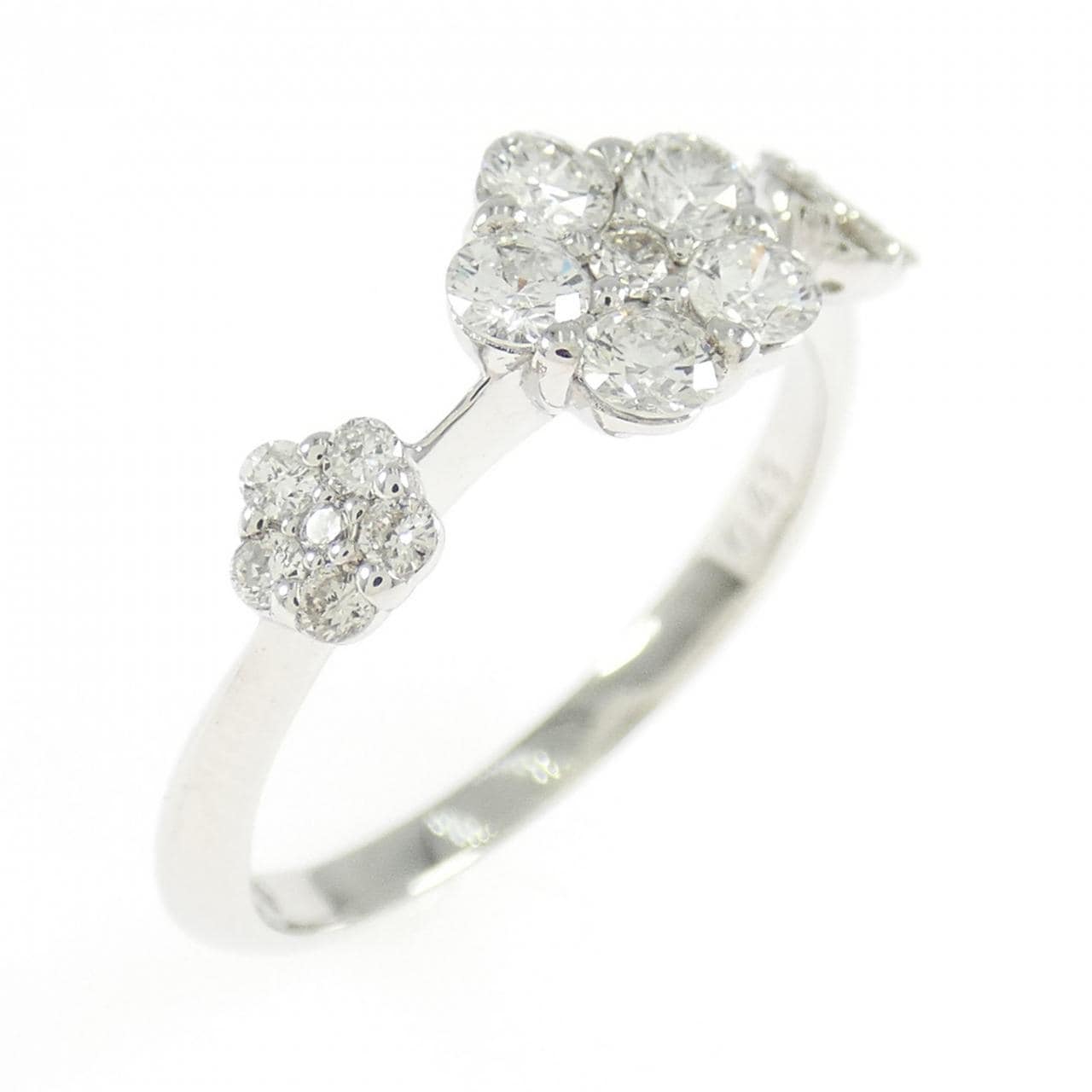 K18WG フラワー ダイヤモンド リング 0.43CT