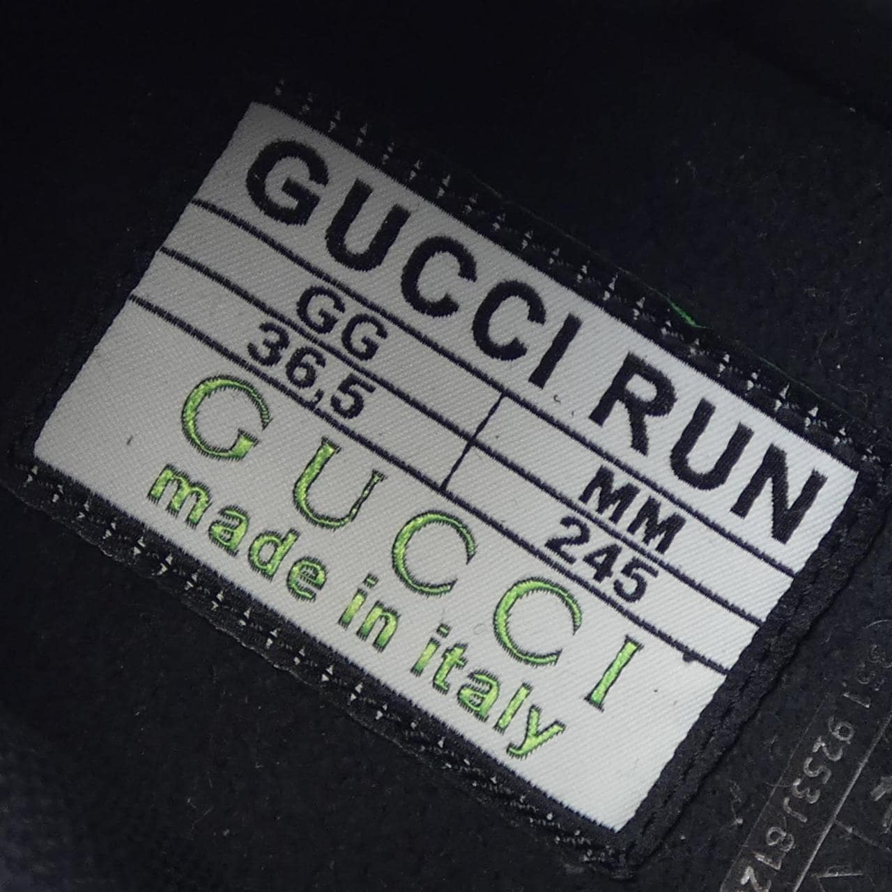 GUCCI运动鞋