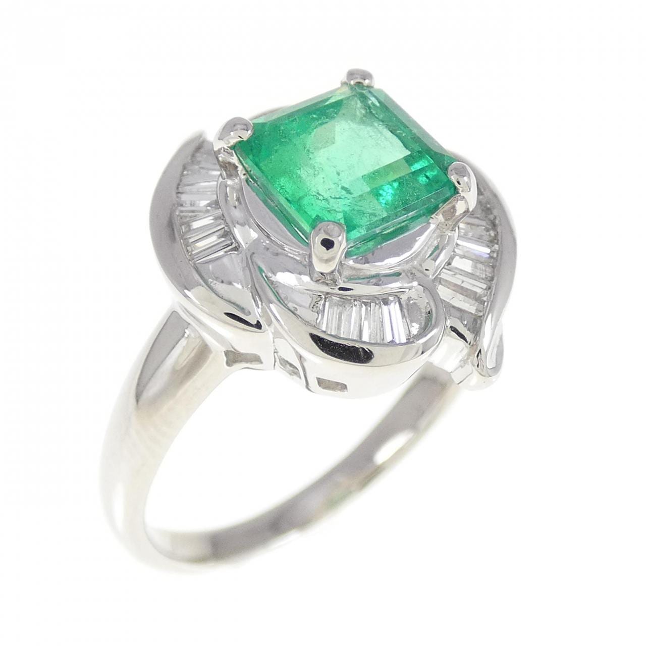 PT エメラルド リング 1.379CT