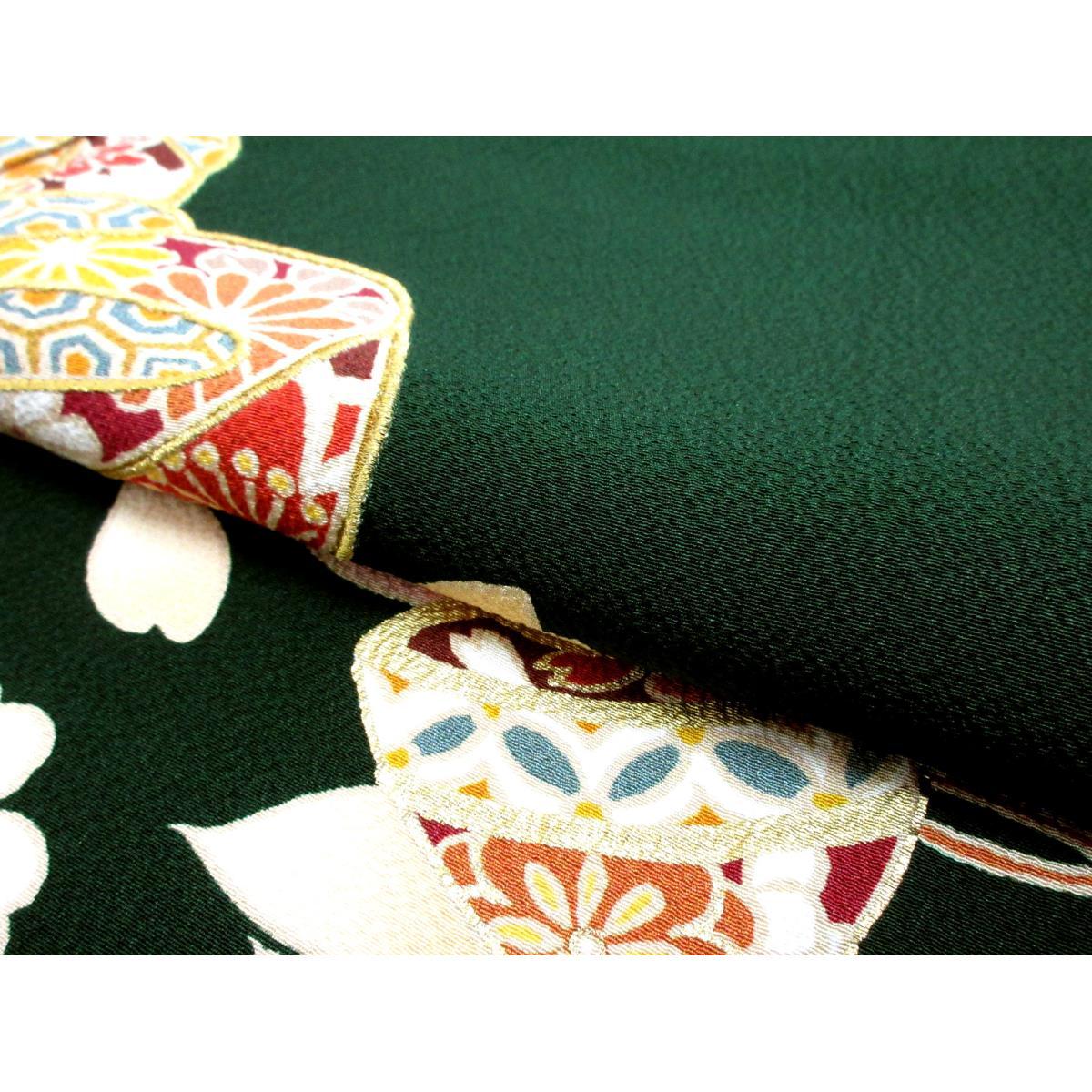 振袖　友禅金彩加工　刺繍入り