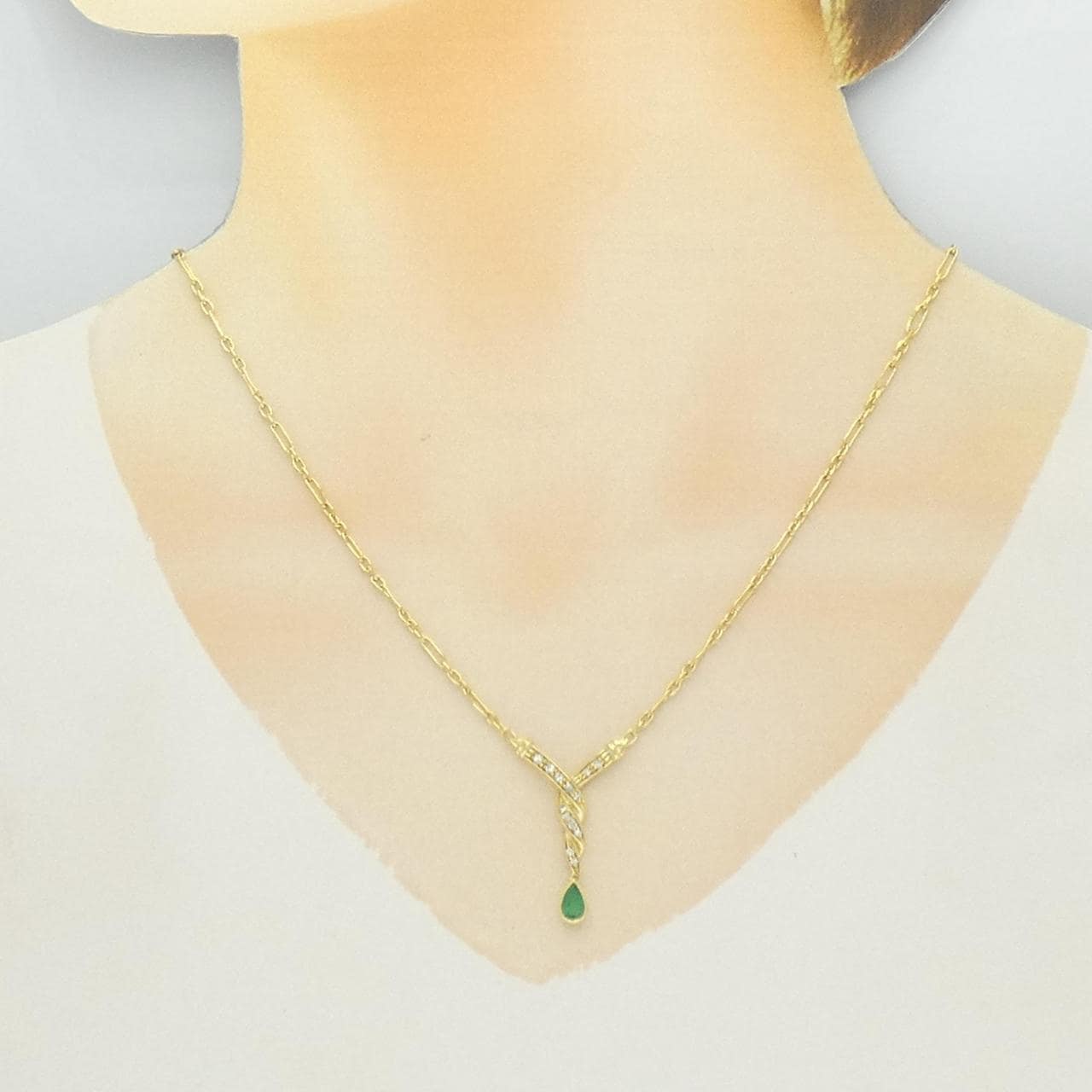 750YG エメラルド ネックレス