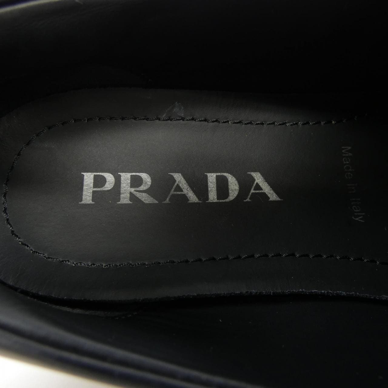 プラダ PRADA モノリス ローファー トライアングルロゴ 1D649M シューズ