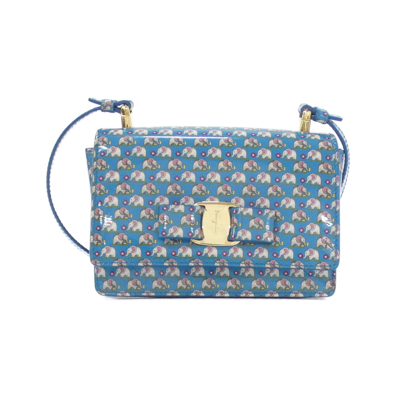 サルヴァトーレフェラガモ 21 G079 ショルダーバッグ